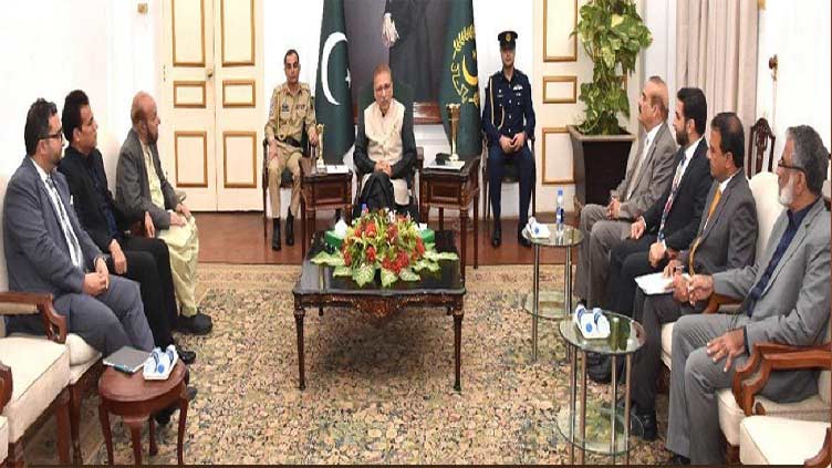 President Alvi stresses on joint efforts to curb unemployment