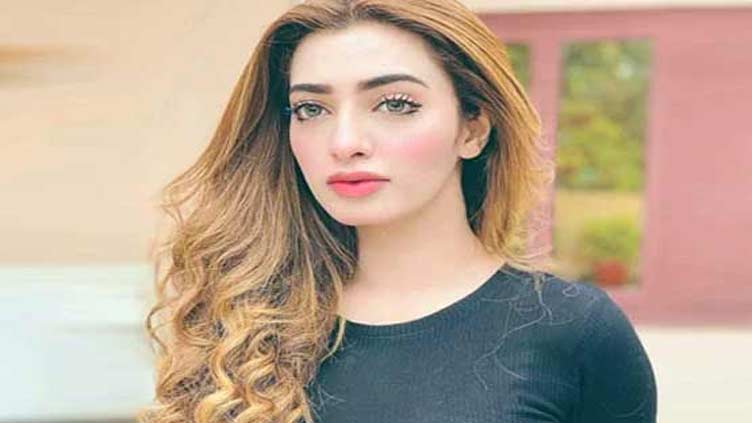 Nawal Saeed perturbed by flirty messages from Pakistani cricketers
