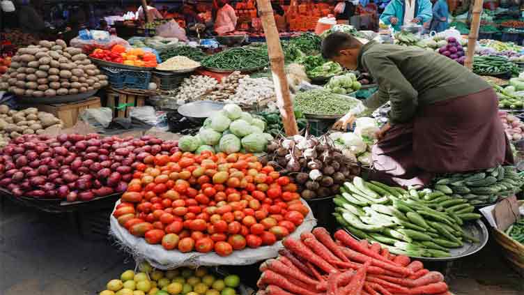 Finance Division predicts inflation easing in February as govt hikes fuel prices