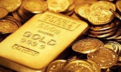 Gold prices dip by Rs700 per tola