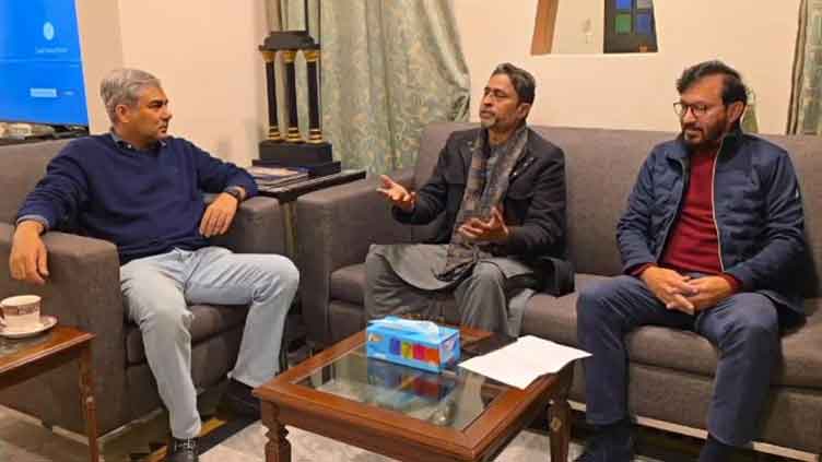 Shahbaz Senior, Khawaja Junaid call on Mohsin Naqvi