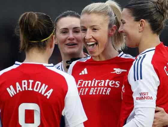 Chelsea, Arsenal notch 5-0 wins, Man City slip up as WSL returns