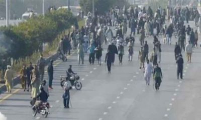 The Anti-Terrorism Court (ATC) in Islamabad has approved bail for the additional 40 individuals arrested in connection with the November 26 protests. Presiding Judge Abu Al-Hassnat Muhammad Zulqurnain granted bail to the accused against surety bonds of Rs5,000 each, considering their immediate release. During the proceedings, the PTI workers were represented by lawyers Saradr Masroof , Ansar Kiani, Amna Ali, Mirza Asim Baig, and Murtza Toori. Notably, the court had approved bail for 250 accused the previous day, while rejecting 150 bail applications. The cases stem from protests orgnised on Novembers 26, where multiple protestors were charged under anti-terrorism laws.